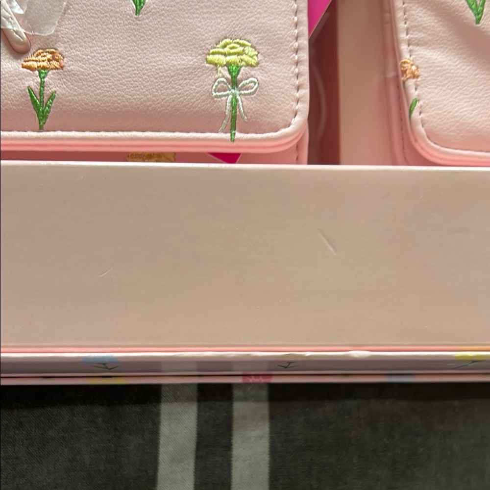 Betsey Johnson 3pc Gift Set - Picture 7 of 12
